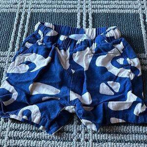 Zara size 3T shorts with pockets